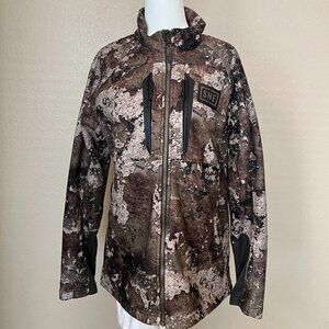 A BRAND NEW SHE Outdoor Valkyrie Jacket, Size M